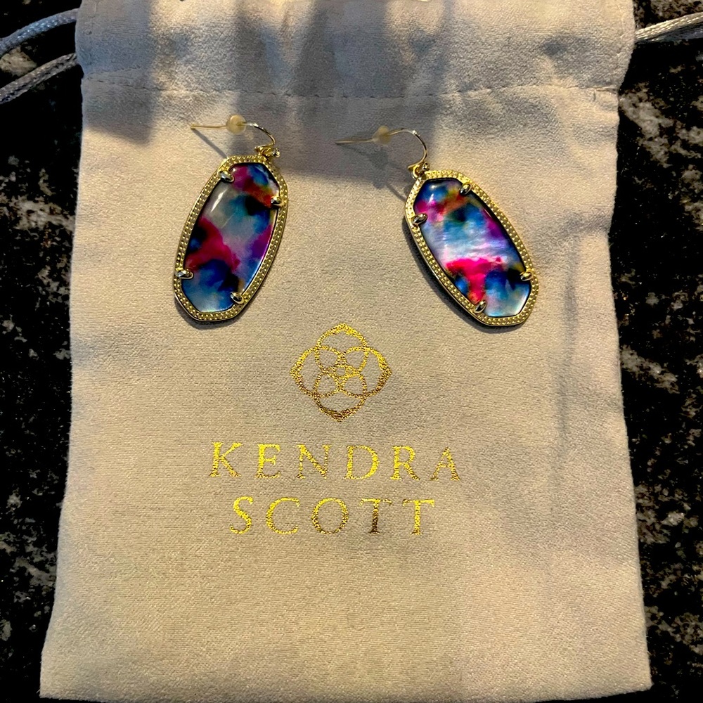 COPY - Rare Kendra Scott Earrings